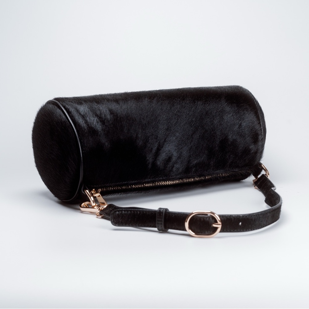 Black horse hair bag - Luxe pony hair texture, gold hardware, detachable strap - Picture 2 of 6